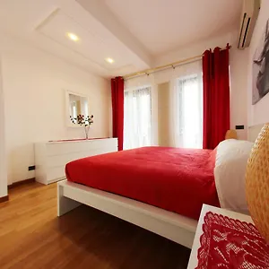 https://happy-apartments-casa-de-rossi.barihotels.org